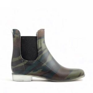 New J. Crew Camo Matte Chelsea Rain Boots Sz 8